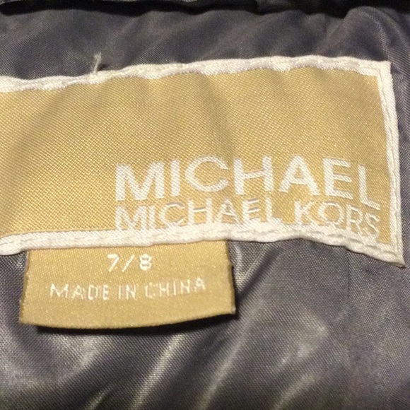 🌼 Michael Kors 🌼 Girls Puffer Coat w/ Detachable Hood faux fur trim, 7-8 - Picture 4 of 13